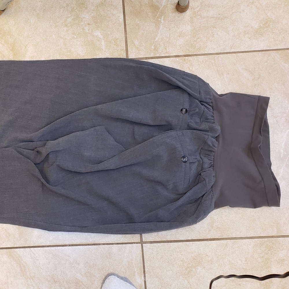 MOTHERHOOD GRAY PANTS